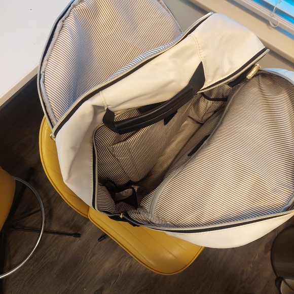 Lovevook Backpack - Picture 10 of 10